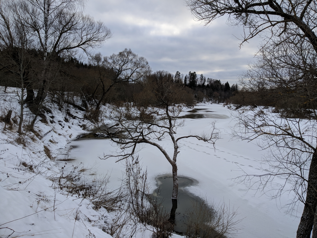 Изображение Опасный лед на реке. Фото: Трембицкого Алексея. 